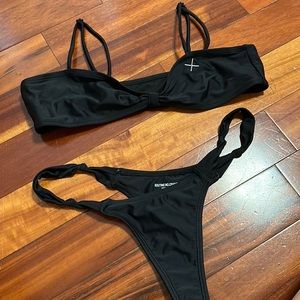black boutine la bikini🖤